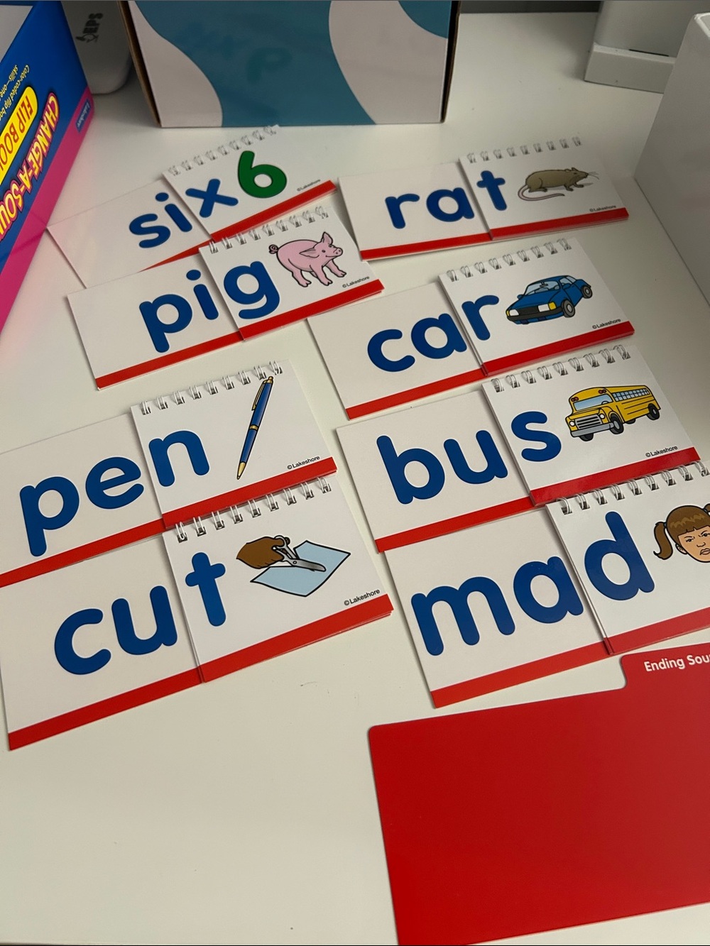 Lakeshore Change-A-Sounds Flip Books 20 Included Ages 4+ - Picture 9 of 11